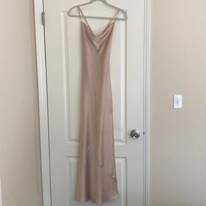 Show me your Mumu Tuscany Maxi slip dress in champagne lux